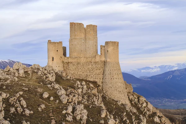 Замок Rocca Калашіо, L'Aquila, Італія — стокове фото
