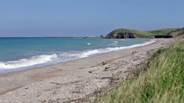 Punta Aderici. Побережье Трабокки в Абруццо, Италия . — стоковое видео