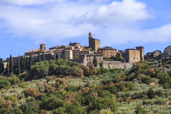 Panicale, una antigua ciudad medieval en la provincia de Perugia en — Foto de Stock