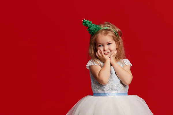 Schattig Klein Kind Meisje Kerst Hoed Mode Witte Prinses Jurk — Stockfoto