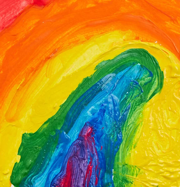 紙にマルチカラーのペイントの質感 虹を描く子供たち 手作り 子供たちの創造性 — ストック写真