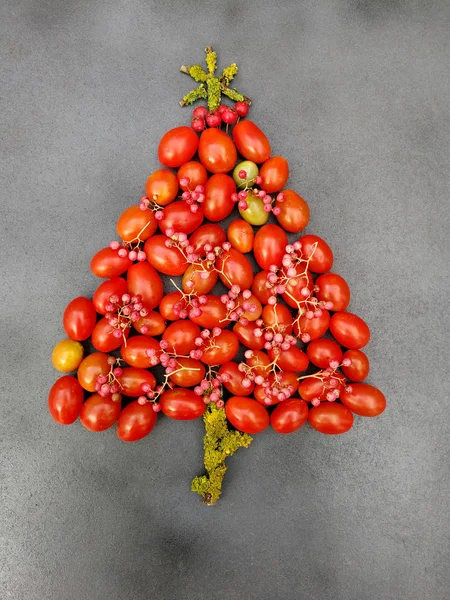 Xmas ağacı gri kiraz domates ile