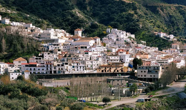 Villaggio Spagnolo Con Case Bianche Sulla Montagna — Foto Stock