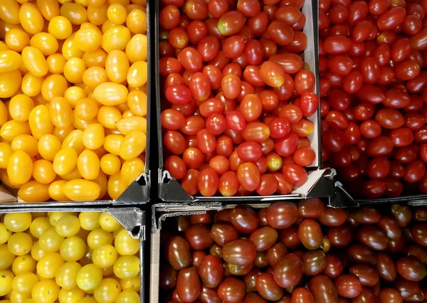 Tomates Cherry Mercado —  Fotos de Stock