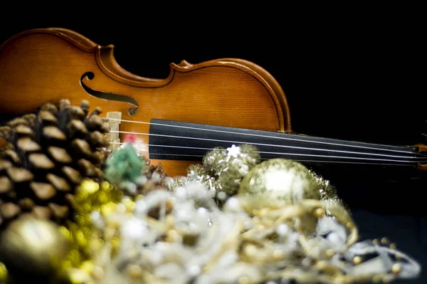 有小提琴的圣诞卡 — 图库照片