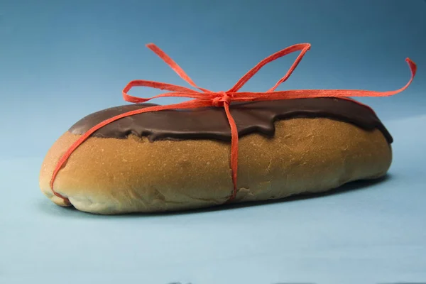 Choklad Bullar Bundna Med Röd Bakverk Rep — Stockfoto