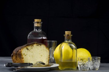 El yapımı limon likörü ve browni ile hayat