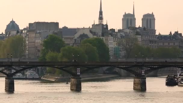 Pont des amoureux à Paris . — Video
