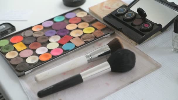 Multicolor cosmetic palette for make-up — Stock Video