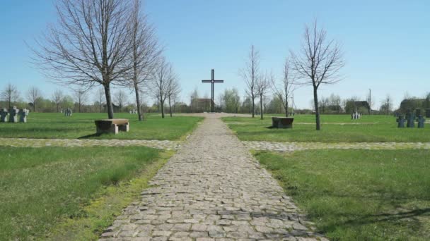 De Duitse militaire memorial cemetery in Rusland — Stockvideo