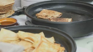 Lor ile geleneksel Rus krep. Yakın çekim