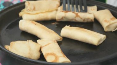 Bir tavada pişirme Rusya sürecinin krep