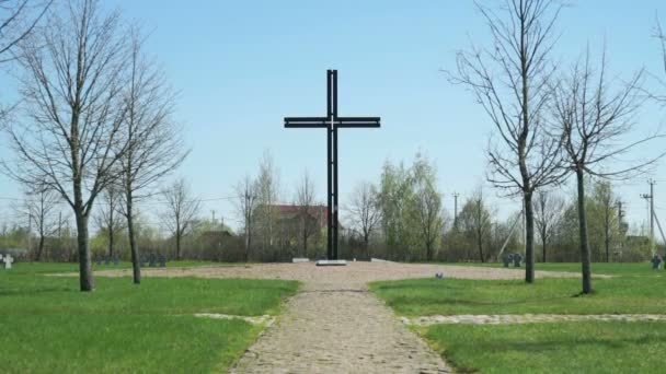 Den tyska militära memorial cemetery i Ryssland — Stockvideo