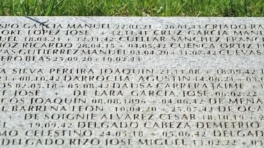 Rusya'da düşen İspanyol askerleri için anıt