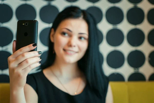 Model kız selfie fotoğraf yapma 20s arası