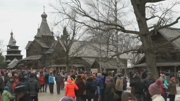 Vitoslavlitsy village under Fastlagen karneval — Stockvideo