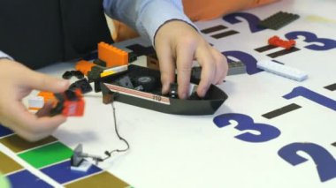 Okul öncesi çocuk çocuk odası tasarımcısında toplama