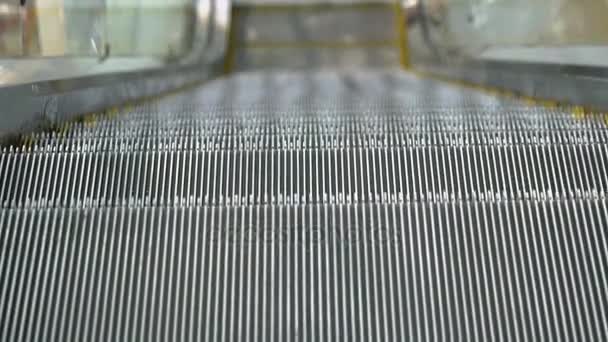 Escalator in motion. Close-up — Stock Video