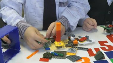 Okul öncesi çocuklar kreş tasarımcısında toplama