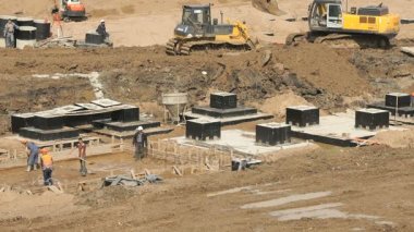 Büyük bina kompleksinin büyük inşaatı