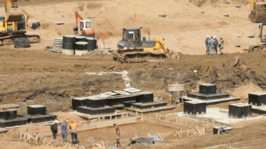 Büyük bina kompleksinin büyük inşaatı