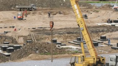 Açık havada gezici mobil inşaat vinç