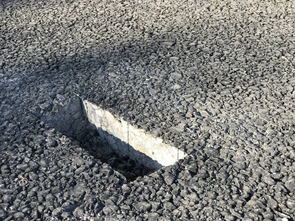 Asfalt beton kaplama örneği yer. Kern
