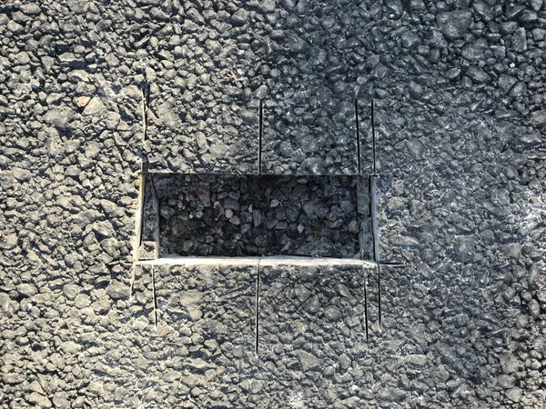 Asfalt beton kaplama örneği yer. Kern