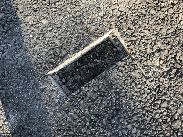 Asfalt beton kaplama örneği yer. Kern
