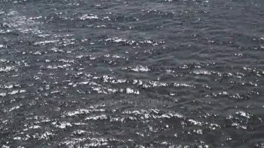 Köpüklü su yüzey, sıcak güneşli ışınları