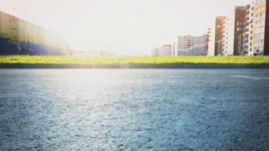 Kaykaycı çocuk kaykay üzerinde metrelik Close-Up