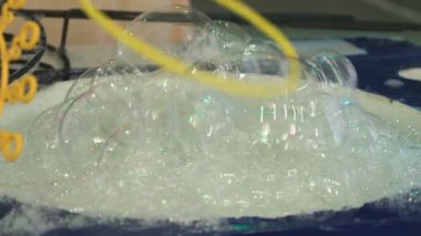 Sabun köpüğü partide kapalı