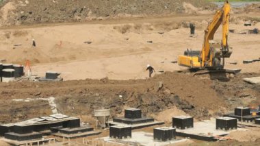 Büyük bina kompleksinin büyük inşaatı