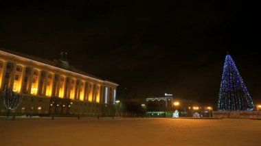 Noel ağacı gece yanıp sönen