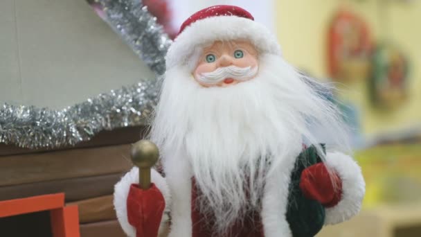 Close-up van speelgoed Santa in de kleuterschool — Stockvideo