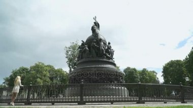 Veliky Novgorod 'daki Rusya Milenyumu anıtı