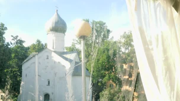 Hermosa vista de la Iglesia Ortodoxa Rusa — Vídeos de Stock