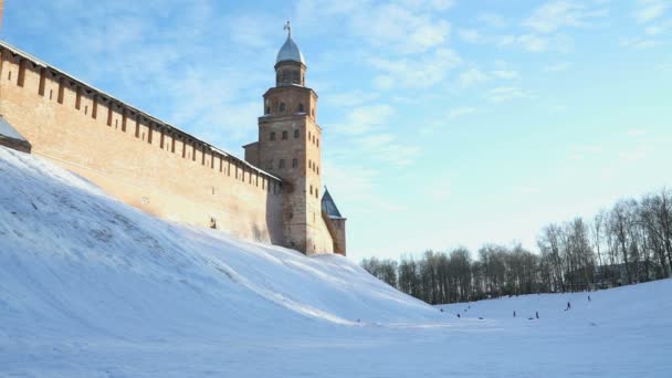 Kremlin de Veliky Novgorod en invierno, Rusia — Vídeo de stock