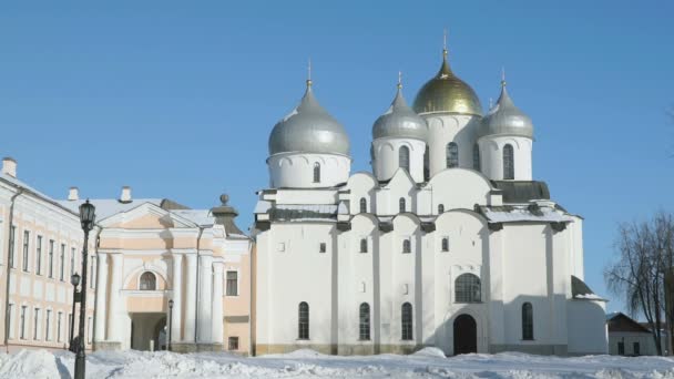 Kathedraal van St. Sophia in Veliky Novgorod — Stockvideo