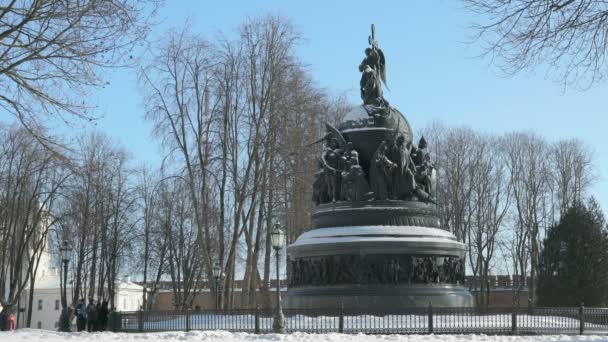Памятник Тысячелетию России в Великом Новгороде — стоковое видео