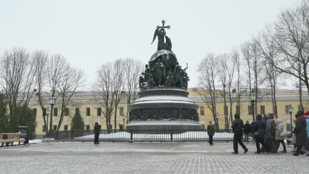 Památník milénia Ruska ve Velicích Novgorod — Stock video