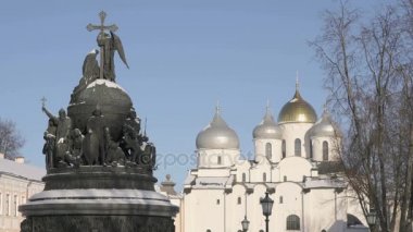 Veliky Novgorod 'daki Rusya Milenyumu anıtı