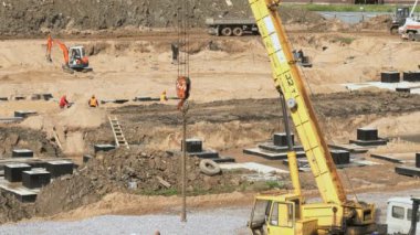Açık havada gezici mobil inşaat vinç