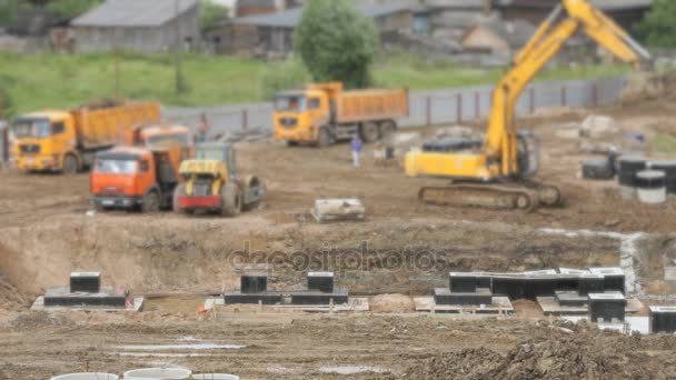 Grote bouw van een groot gebouwencomplex — Stockvideo