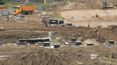 Büyük bina kompleksinin büyük inşaatı