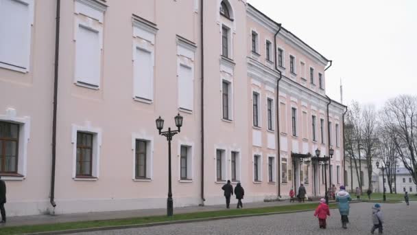 Edificio filarmónico en Veliky Novgorod, Rusia — Vídeos de Stock