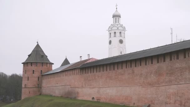 Kremlin van Veliky Novgorod in het najaar, Rusland — Stockvideo