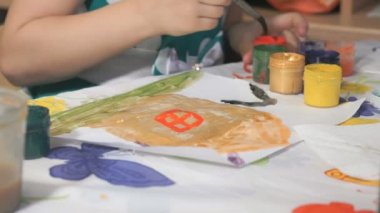 Bilinmeyen kız suluboyalar resimle çizim