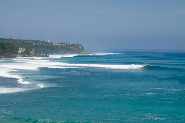 Wunderschöne Wellen in Bukit, Bali — Stockfoto