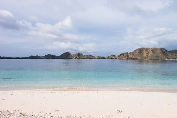 Hermosa playa en Flores, Indonesia — Foto de Stock